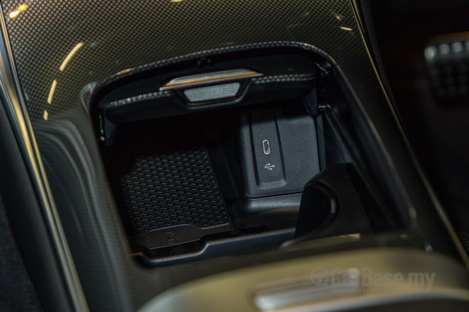 Mercedes-Benz GLC X254 (2023) Interior