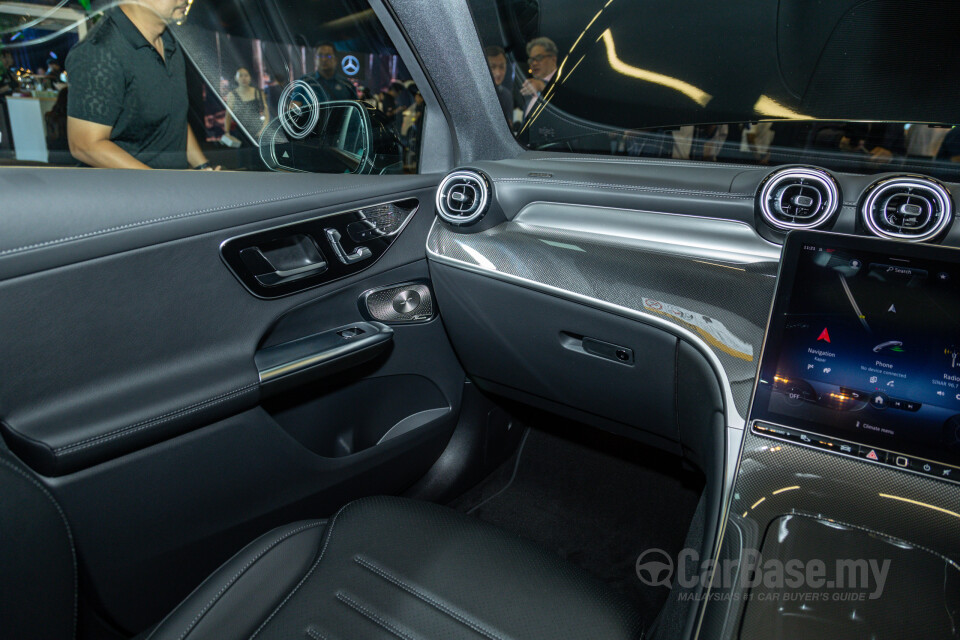 Mercedes-Benz GLC X254 (2023) Interior