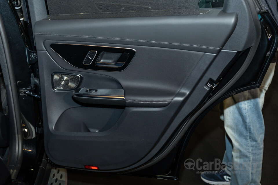 Mercedes-Benz GLC X254 (2023) Interior