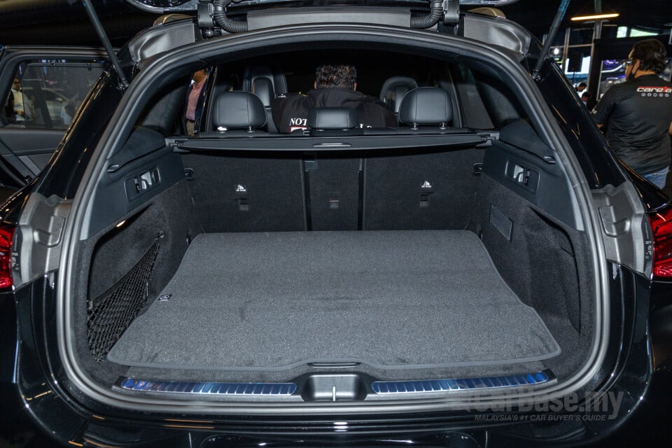 Mercedes-Benz GLC X254 (2023) Interior