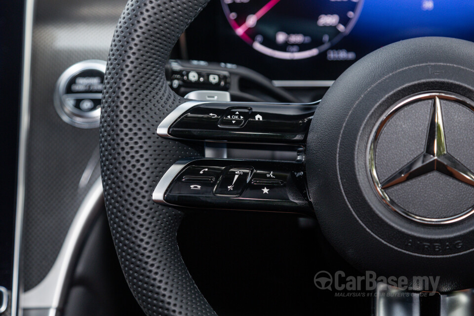 Mercedes-Benz GLC X254 (2023) Interior