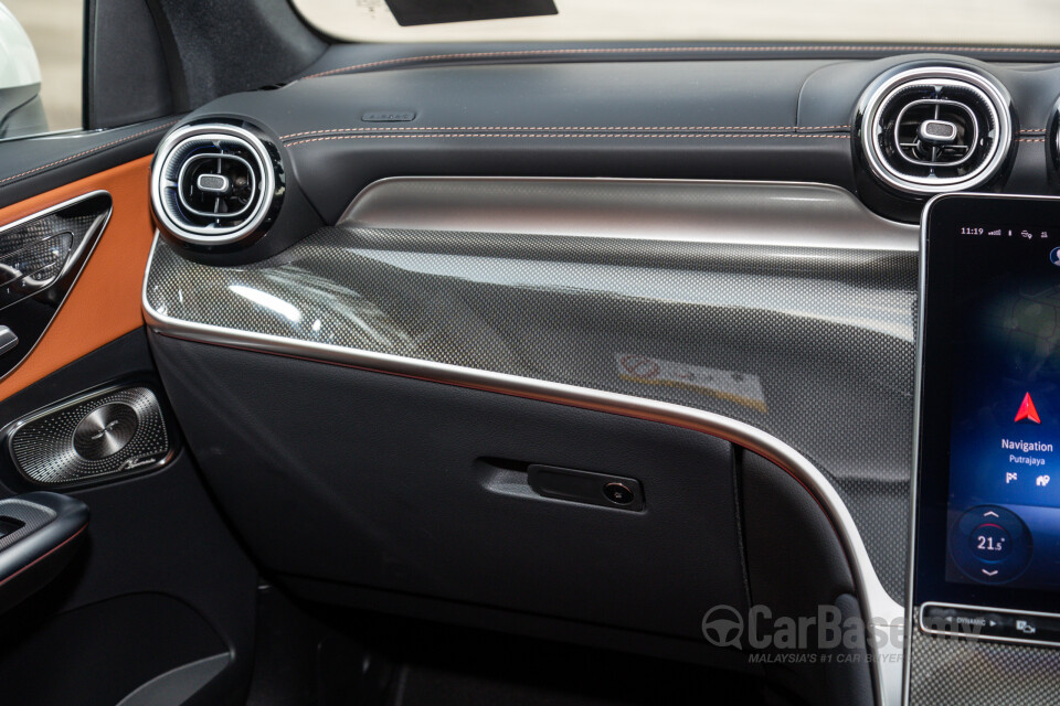 Mercedes-Benz GLC X254 (2023) Interior