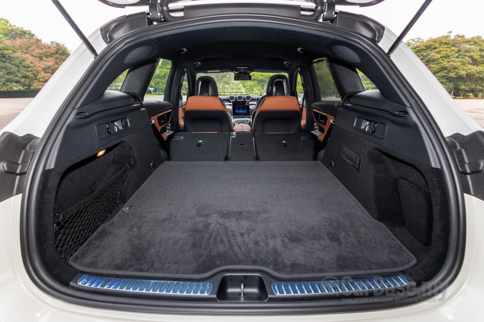 Mercedes-Benz GLC X254 (2023) Interior