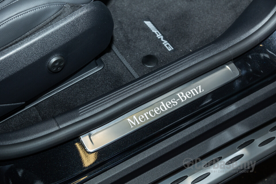Mercedes-Benz GLC X254 (2023) Interior