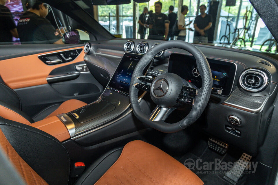 Mercedes-Benz GLC X254 (2023) Interior