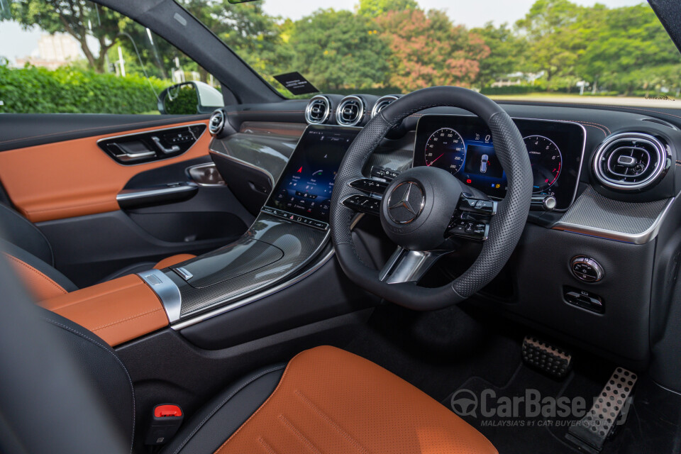 Mercedes-Benz GLC X254 (2023) Interior