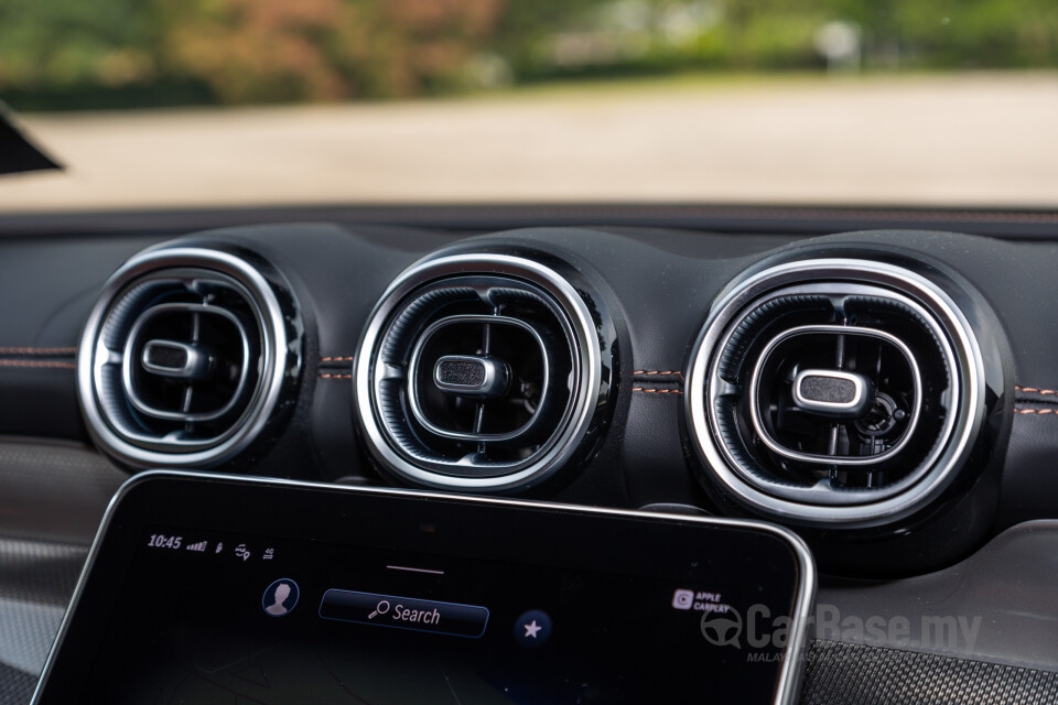 Mercedes-Benz GLC X254 (2023) Interior
