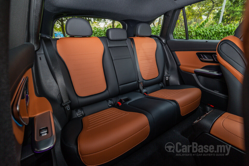Mercedes-Benz GLC X254 (2023) Interior