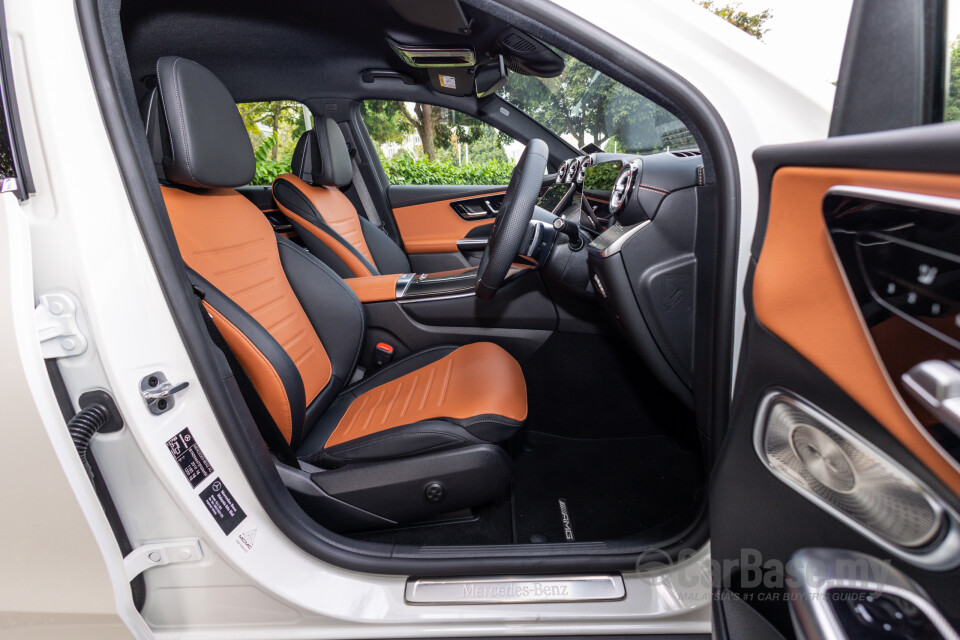 Mercedes-Benz GLC X254 (2023) Interior
