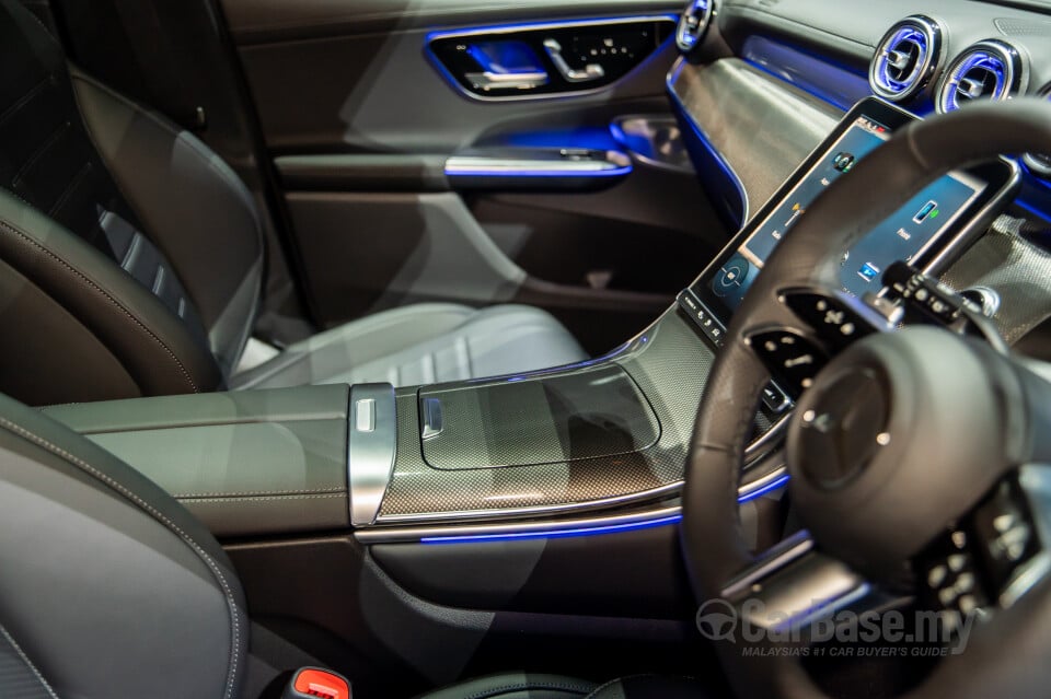 Mercedes-Benz GLC X254 (2023) Interior