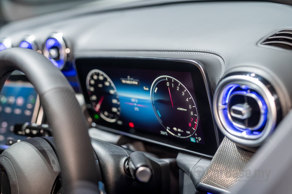 Mercedes-Benz GLC X254 (2023) Interior