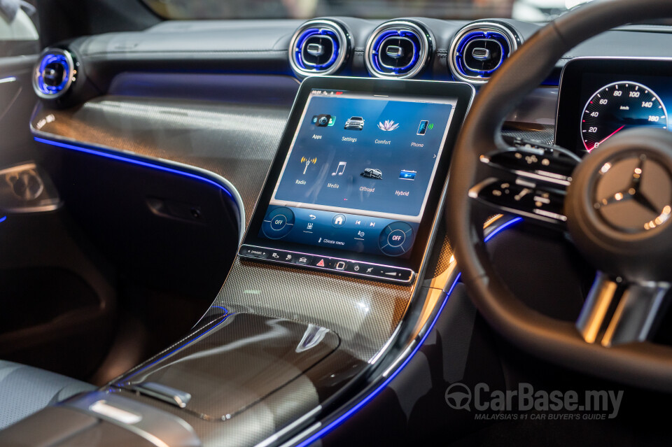 Mercedes-Benz GLC X254 (2023) Interior
