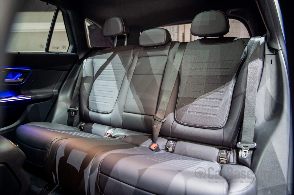 Mercedes-Benz GLC X254 (2023) Interior