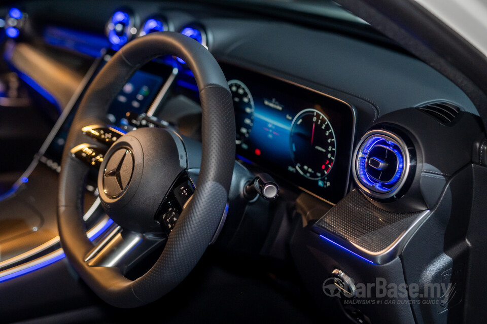 Mercedes-Benz GLC X254 (2023) Interior