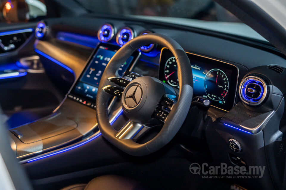 Mercedes-Benz GLC X254 (2023) Interior