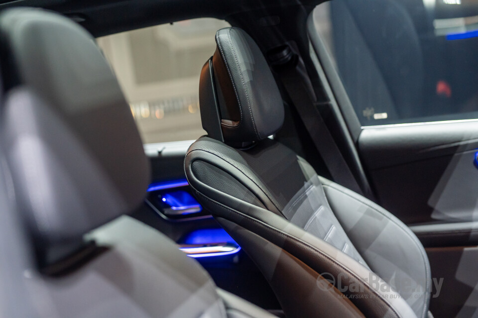 Mercedes-Benz GLC X254 (2023) Interior
