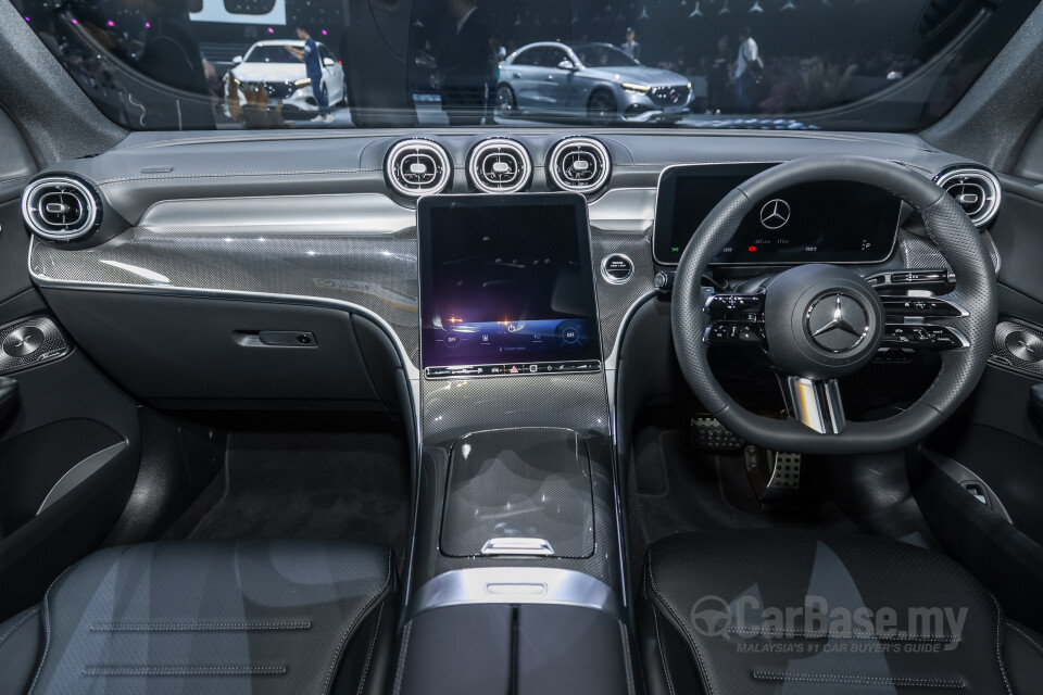 Mercedes-Benz GLC X254 (2023) Interior
