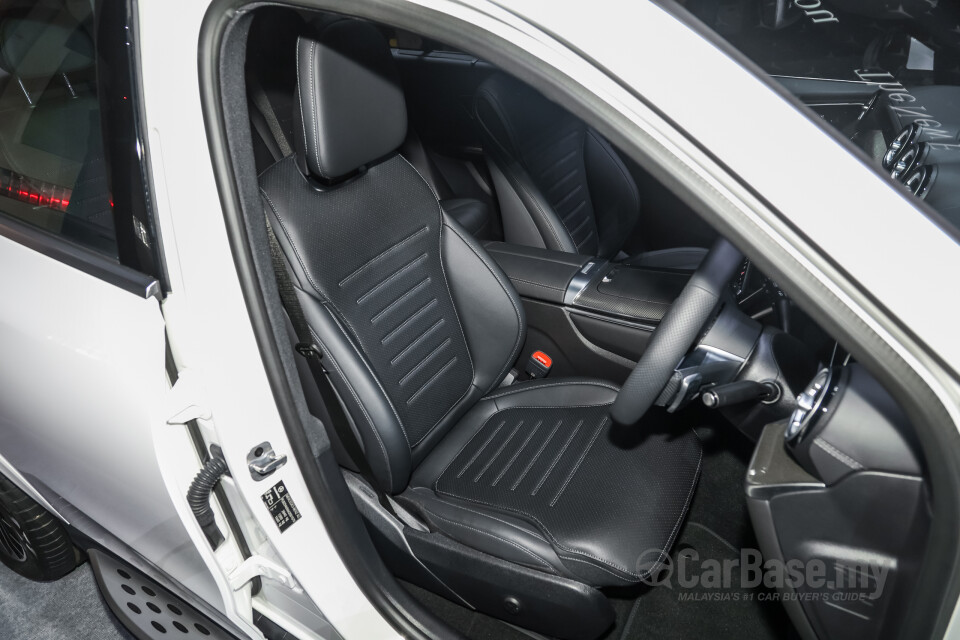 Mercedes-Benz GLC X254 (2023) Interior