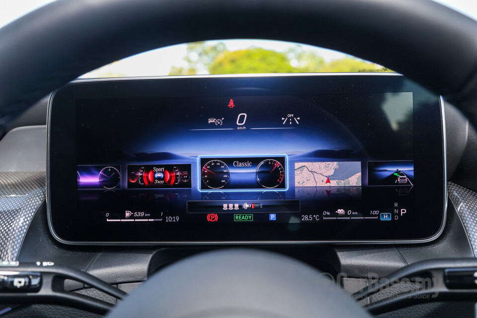Mercedes-Benz GLC X254 (2023) Interior