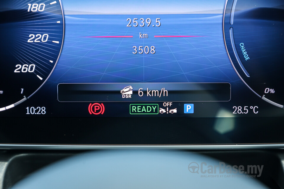 Mercedes-Benz GLC X254 (2023) Interior