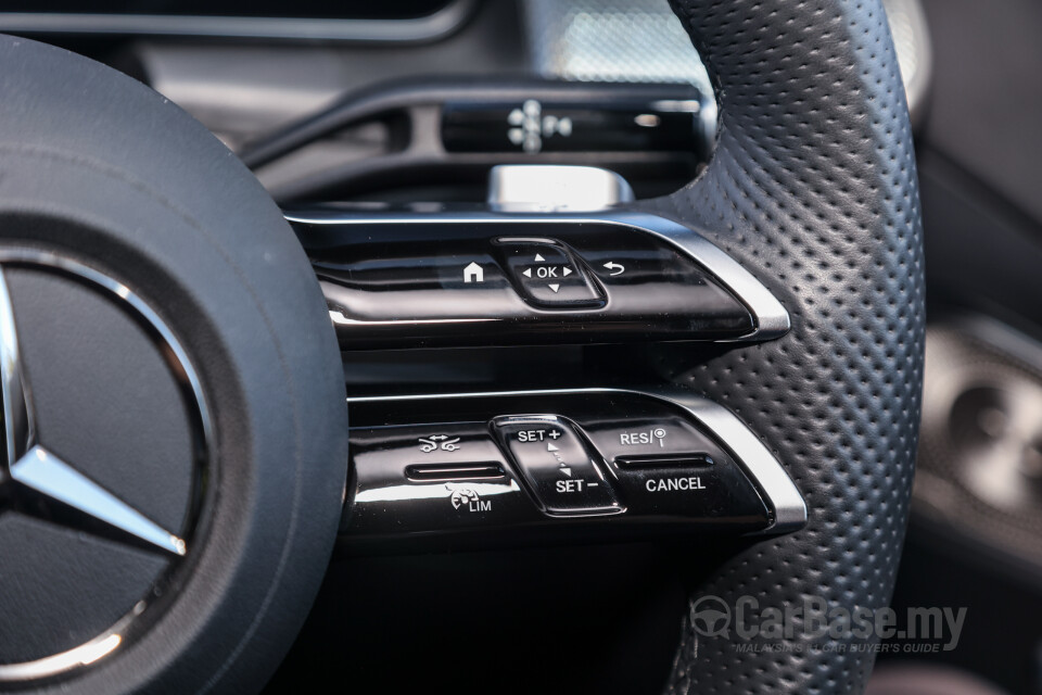 Mercedes-Benz GLC X254 (2023) Interior
