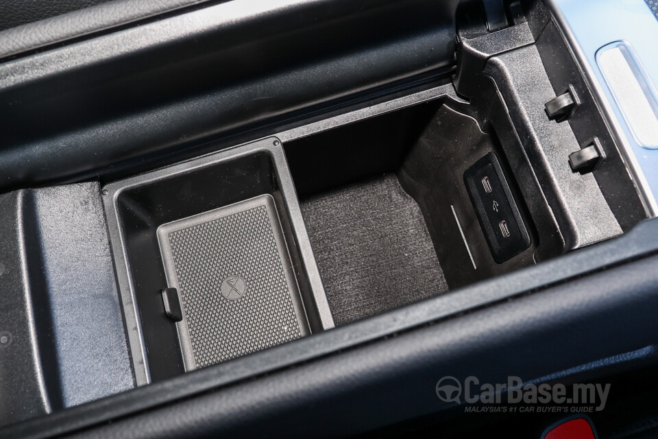 Mercedes-Benz GLC X254 (2023) Interior