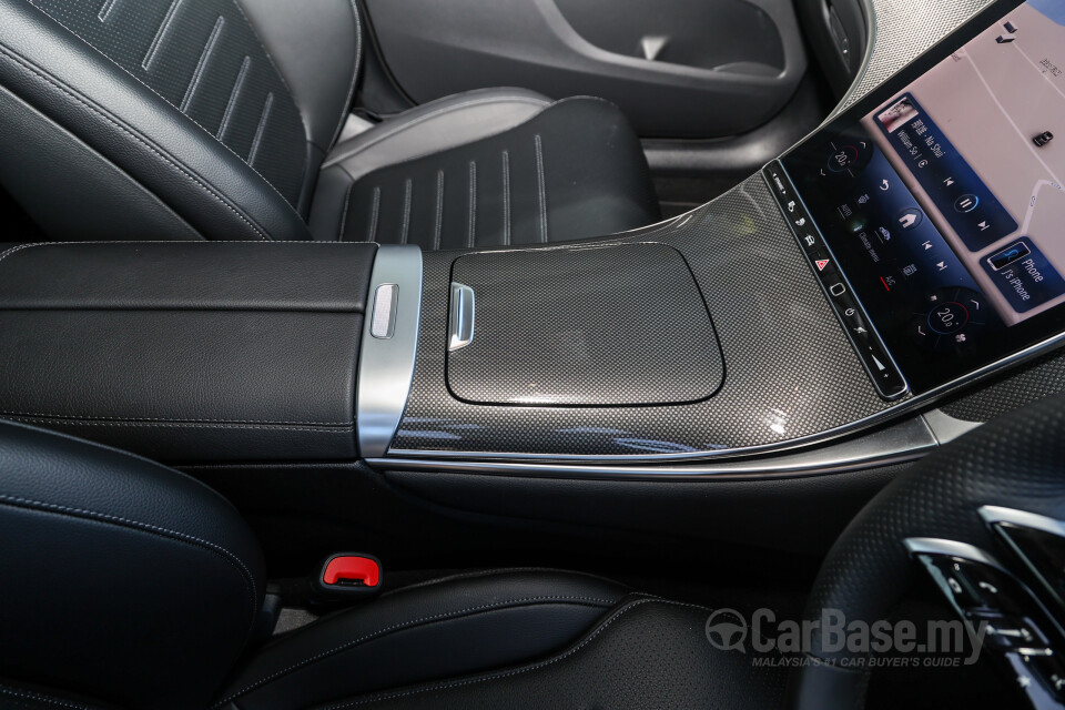 Mercedes-Benz GLC X254 (2023) Interior