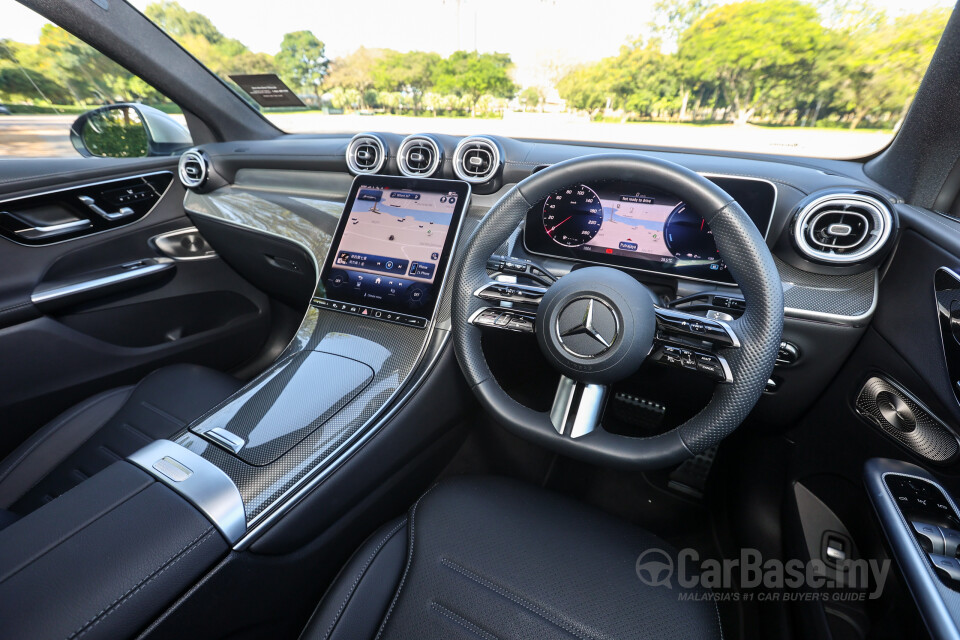 Mercedes-Benz GLC X254 (2023) Interior