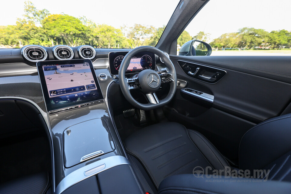 Mercedes-Benz GLC X254 (2023) Interior