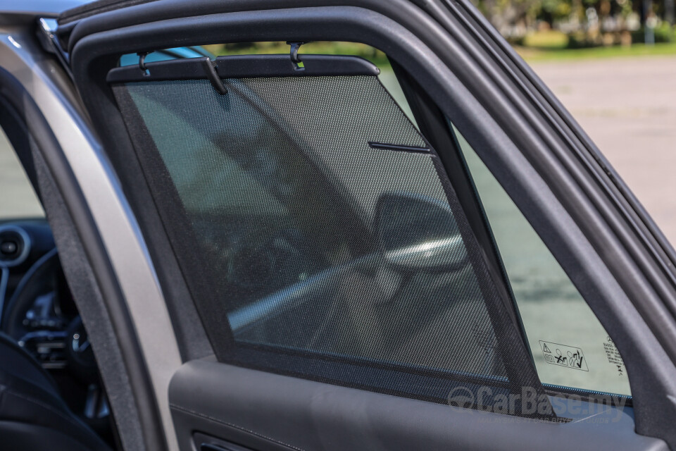 Mercedes-Benz GLC X254 (2023) Interior