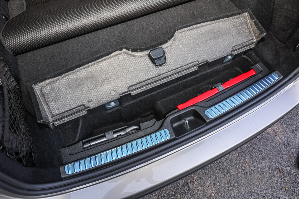 Mercedes-Benz GLC X254 (2023) Interior
