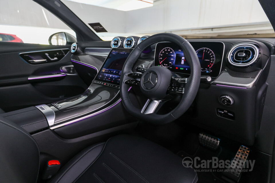 Mercedes-Benz GLC X254 (2023) Interior