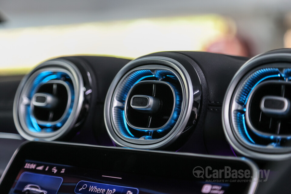 Mercedes-Benz GLC X254 (2023) Interior
