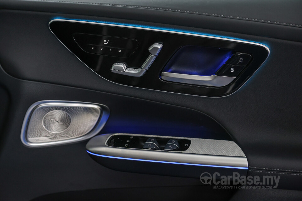 Mercedes-Benz GLC X254 (2023) Interior