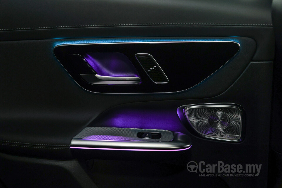 Mercedes-Benz GLC X254 (2023) Interior