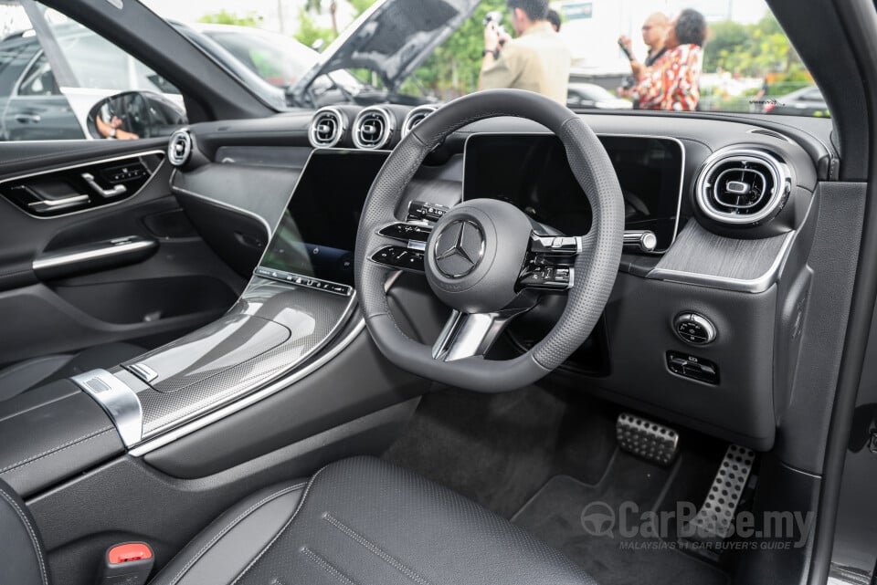 Mercedes-Benz GLC X254 (2023) Interior
