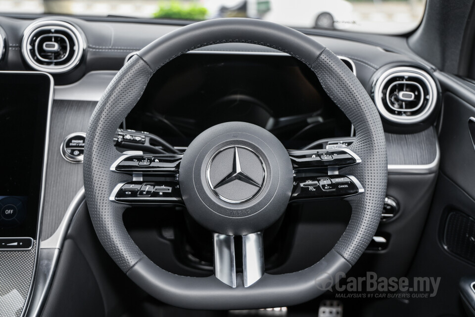 Mercedes-Benz GLC X254 (2023) Interior