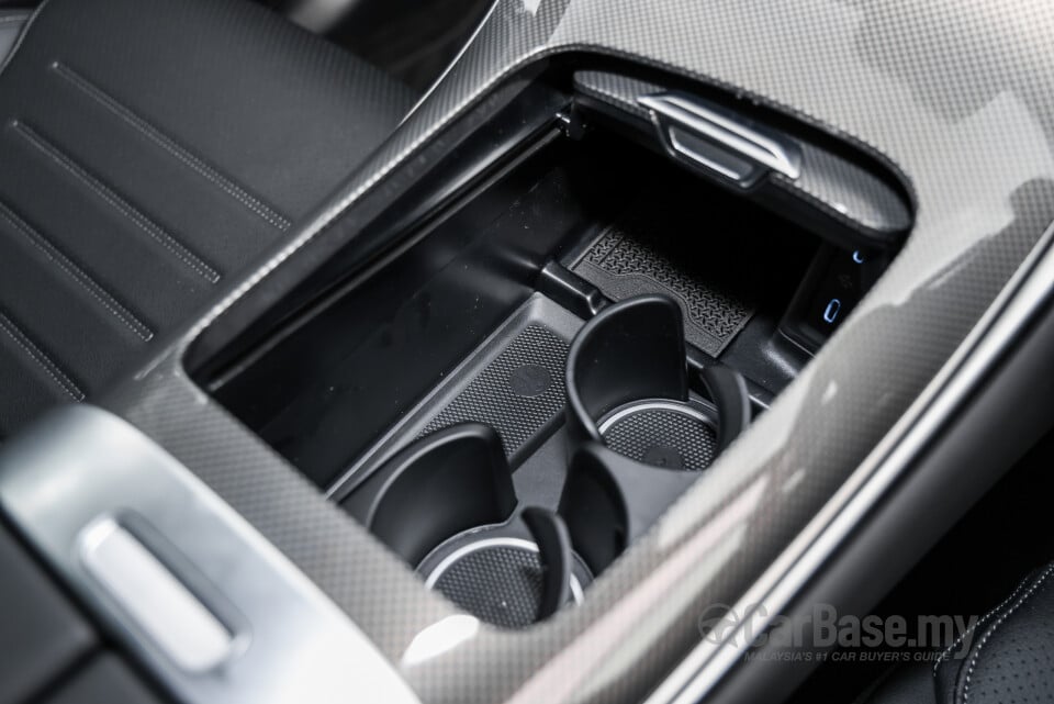 Mercedes-Benz GLC X254 (2023) Interior