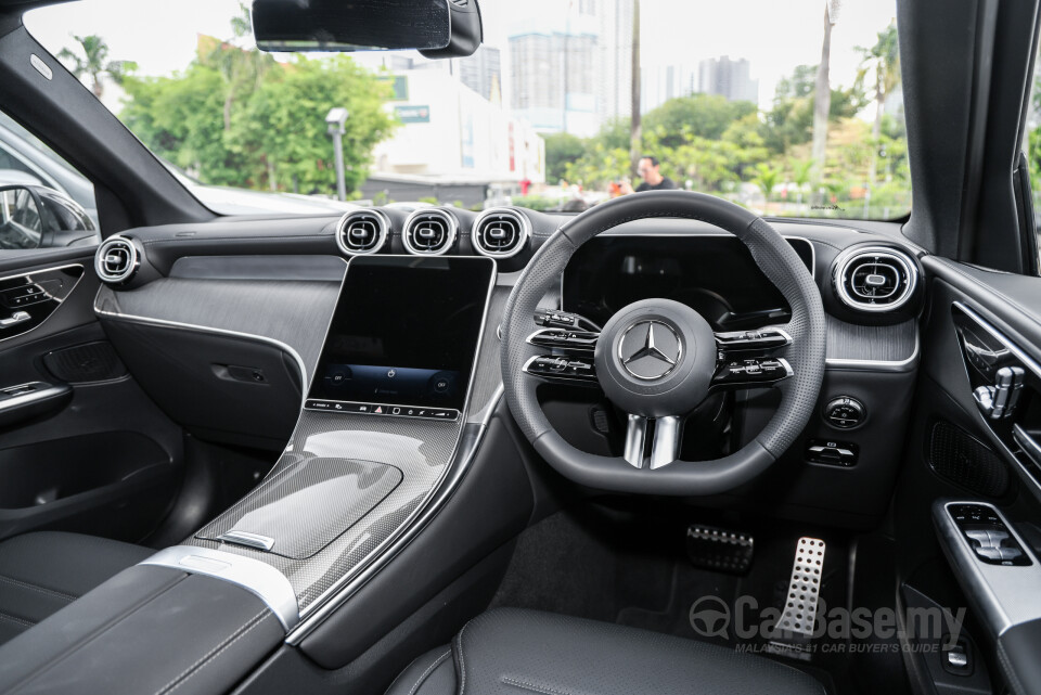 Mercedes-Benz GLC X254 (2023) Interior