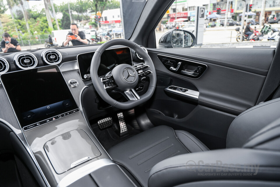 Mercedes-Benz GLC X254 (2023) Interior