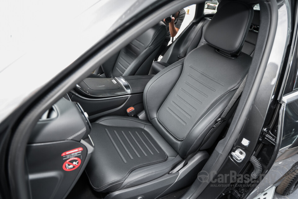 Mercedes-Benz GLC X254 (2023) Interior