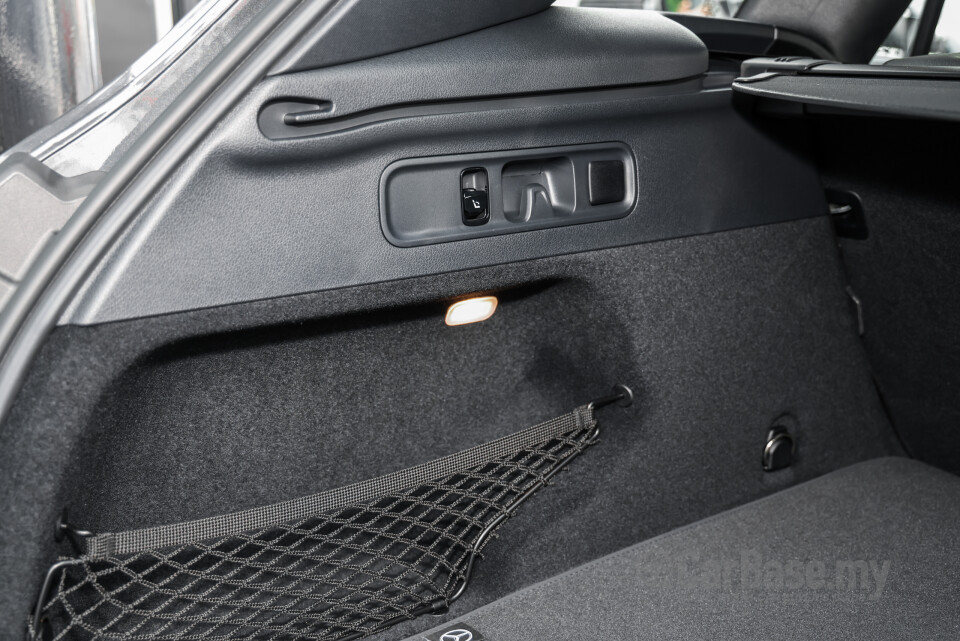 Mercedes-Benz GLC X254 (2023) Interior