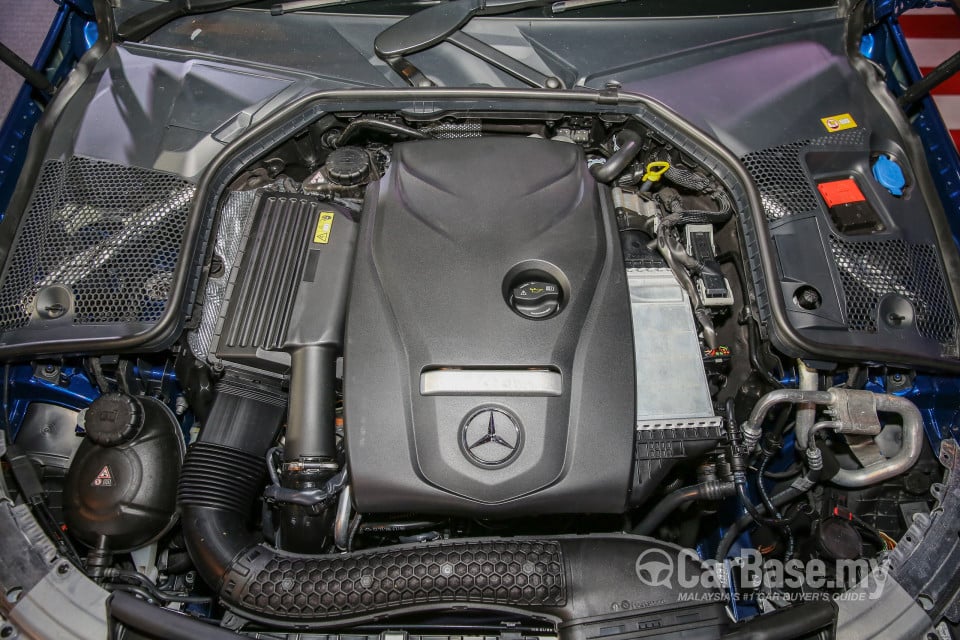 Mercedes-Benz C-Class Cabriolet A205 (2016) Exterior