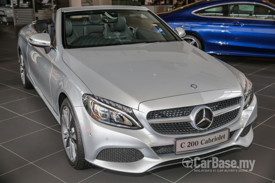 Mercedes-Benz C-Class Cabriolet A205 (2016) Exterior