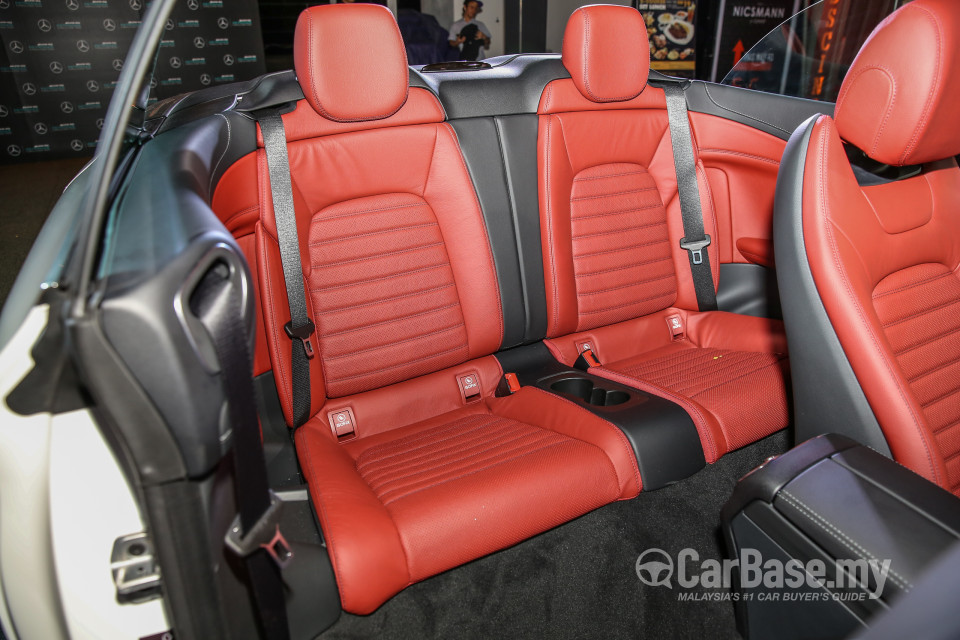 Mercedes-Benz C-Class Cabriolet A205 (2016) Interior