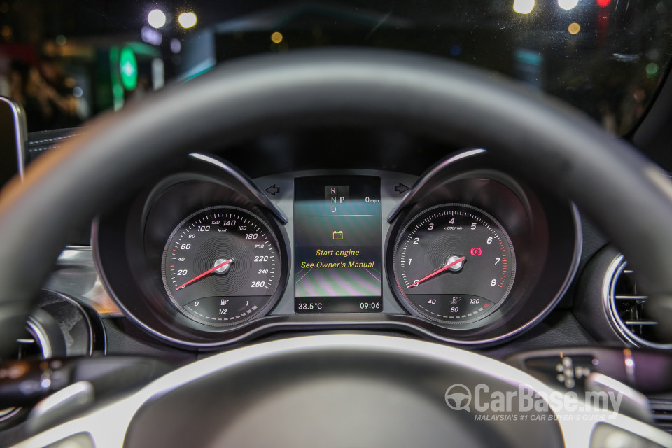 Mercedes-Benz C-Class Cabriolet A205 (2016) Interior