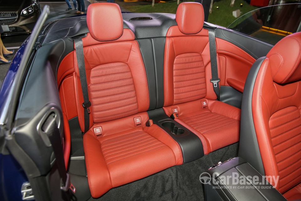 Mercedes-Benz C-Class Cabriolet A205 (2016) Interior
