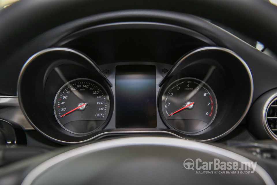 Mercedes-Benz C-Class Cabriolet A205 (2016) Interior