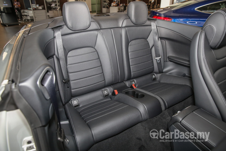 Mercedes-Benz C-Class Cabriolet A205 (2016) Interior