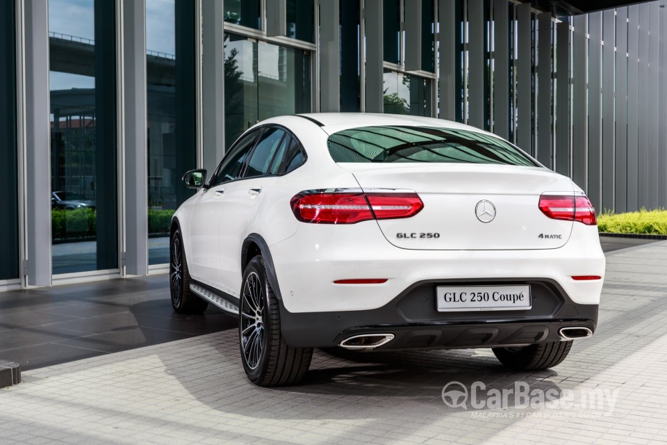 Mercedes-Benz GLC Coupe C253 (2016) Exterior